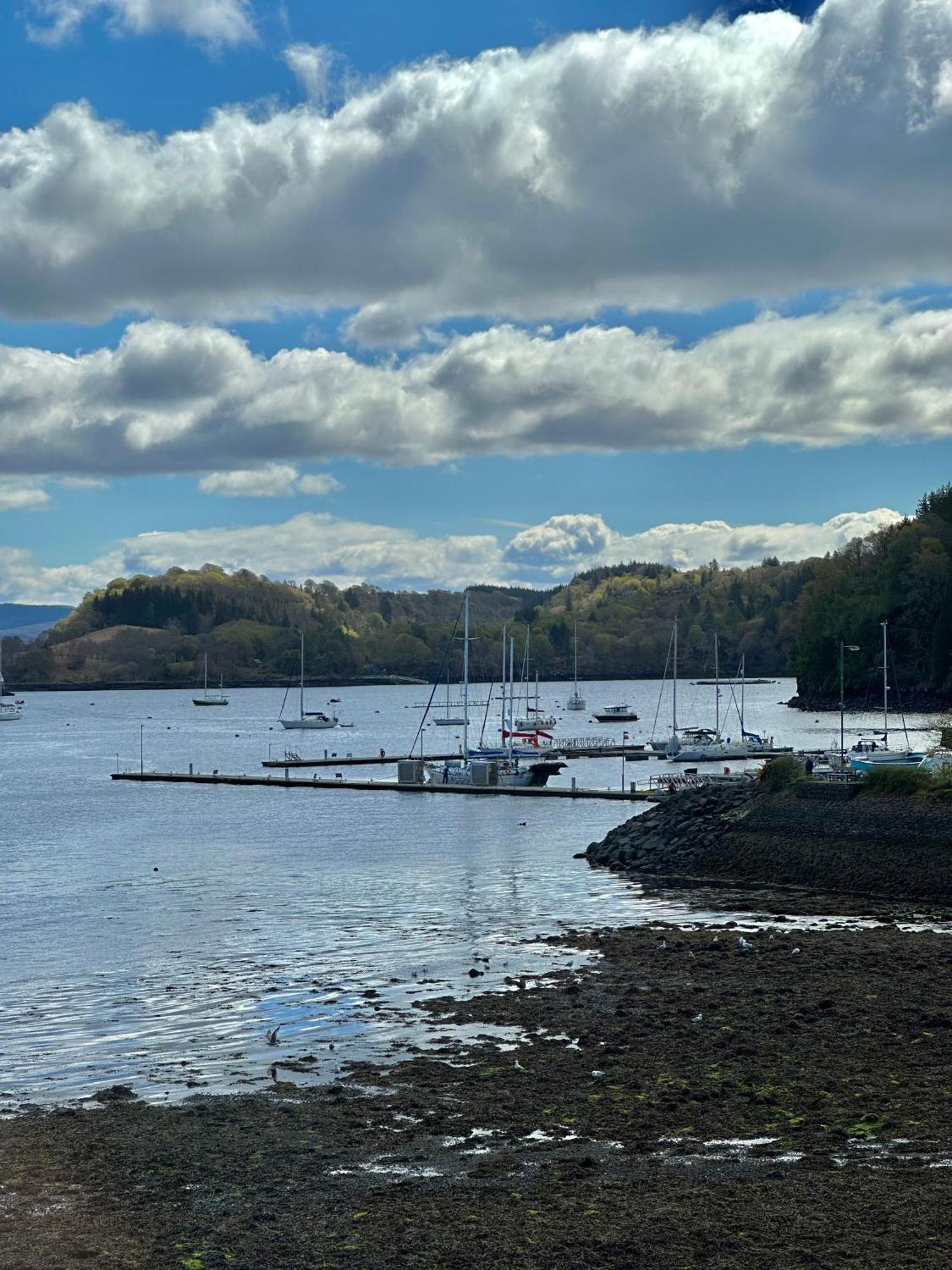 The Tobermory Hotel Exterior foto